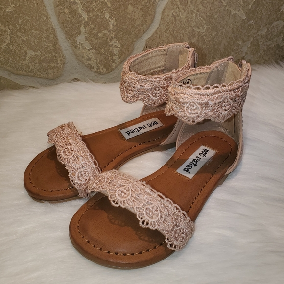 GIRLS SANDALS NOT RATED - Picture 3 of 12